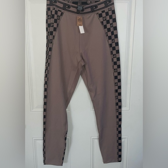 PINK Victoria's Secret Pants - PINK Victoria’s Secret NWT high waist full length leggings checkered size large